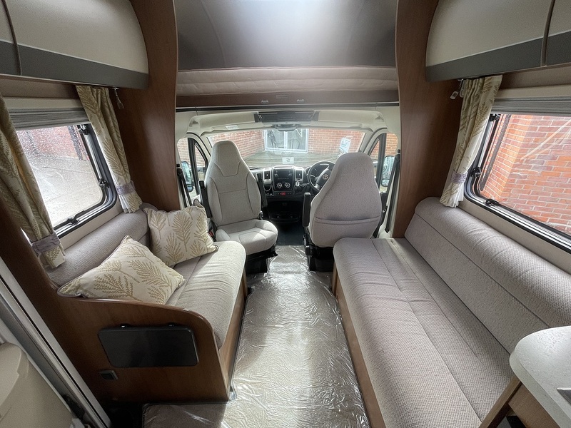 Autotrail Imala 730 Hi-line 2018 Motorhome - Large 6