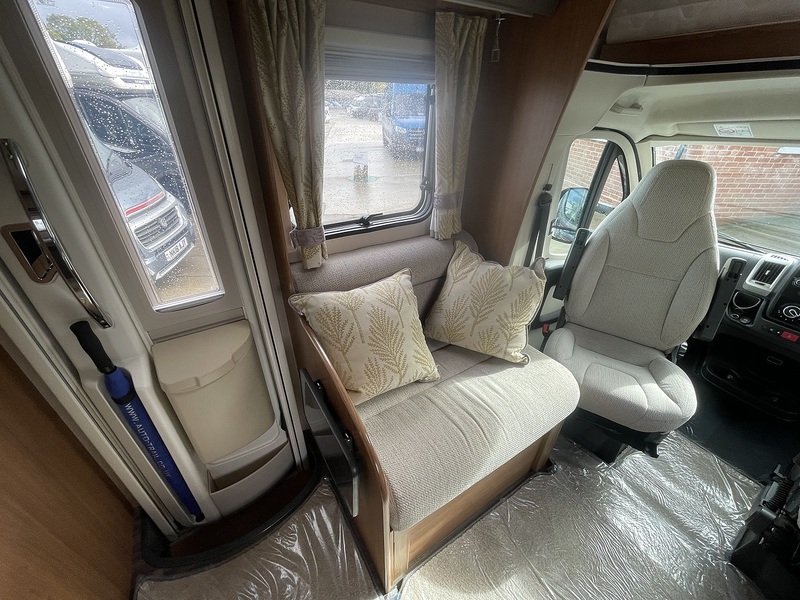Autotrail Imala 730 Hi-line 2018 Motorhome - Large 7