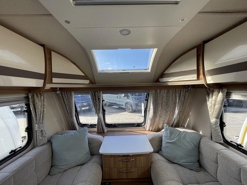 Lunar Clubman SI 2018 Caravan - Large 4