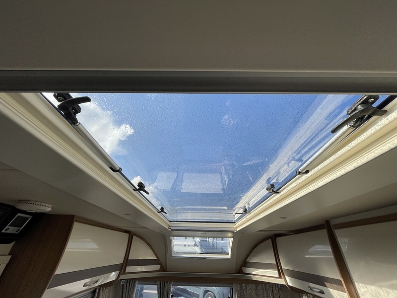 Lunar Clubman SI 2018 Caravan - Large 6
