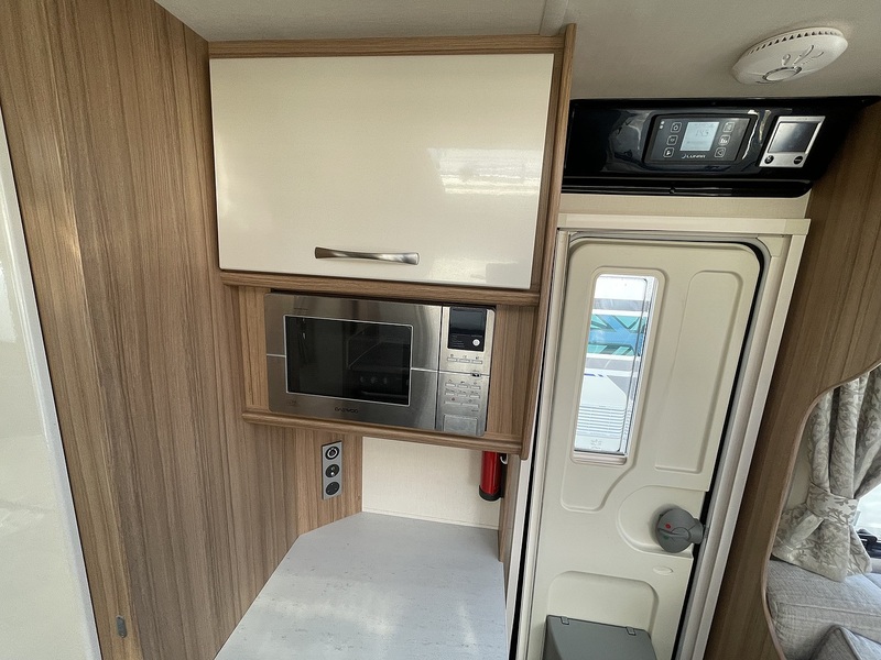 Lunar Clubman SI 2018 Caravan - Large 14