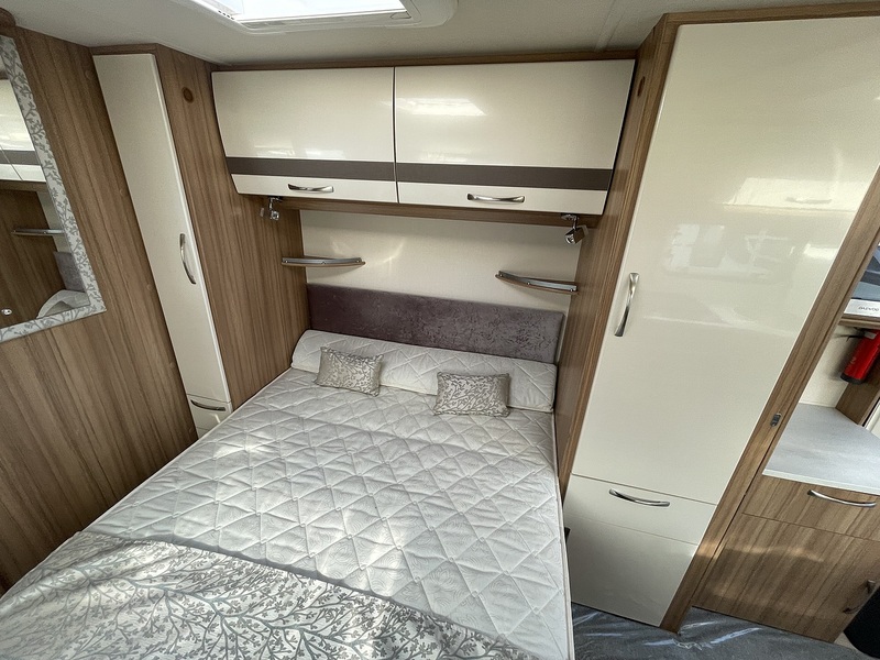 Lunar Clubman SI 2018 Caravan - Large 18