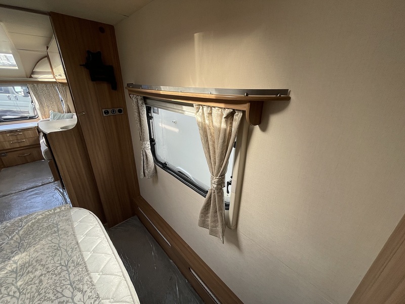 Lunar Clubman SI 2018 Caravan - Large 20