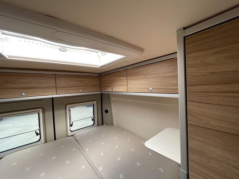 Hymer Yellowstone 2021 Campervan - Large 23