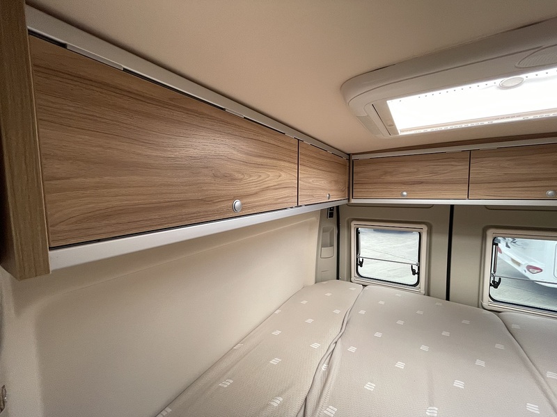 Hymer Yellowstone 2021 Campervan - Large 24