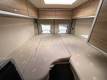 Hymer Yellowstone 2021 Campervan22