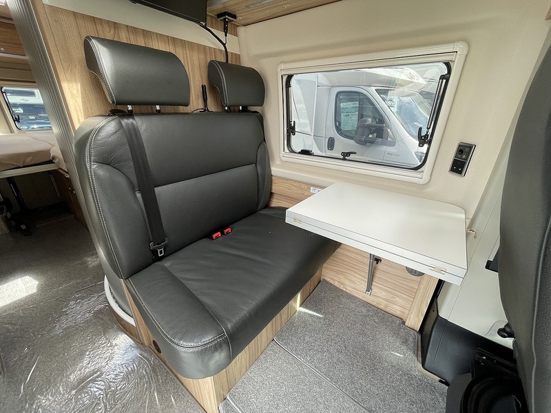 Hymer Yellowstone 2021 Campervan - Large 12