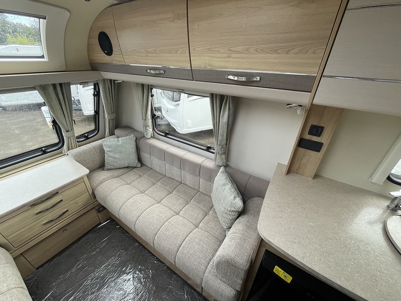 Elddis Osprey 576 2016 Caravan - Large 7
