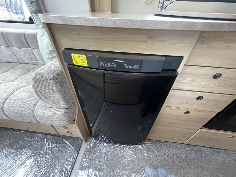 Elddis Osprey 576 2016 Caravan - Large 15