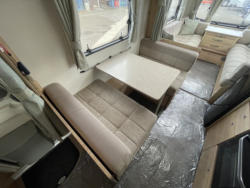 Elddis Osprey 576 2016 Caravan - Large 18