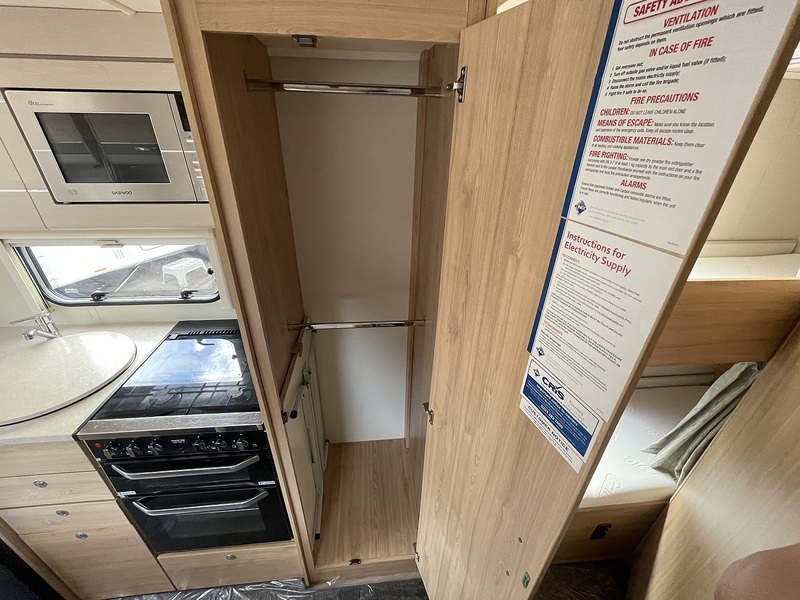 Elddis Osprey 576 2016 Caravan - Large 17