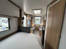 Bailey Discovery D4-4 2020 Caravan6