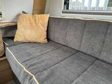 Bailey Discovery D4-4 2020 Caravan10