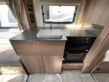 Bailey Phoenix 642 2019 Caravan10