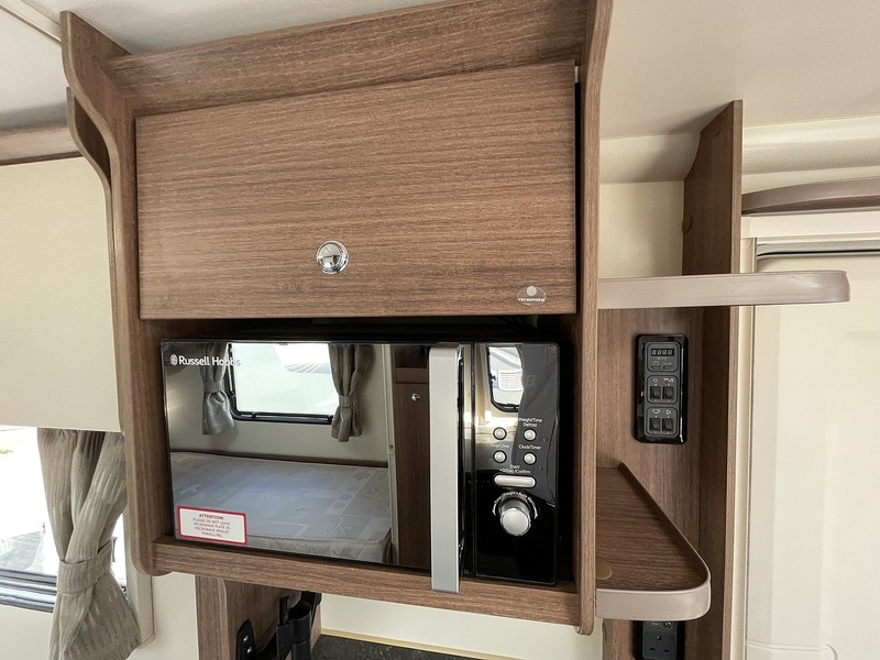 Bailey Phoenix 642 2019 Caravan - Large 15