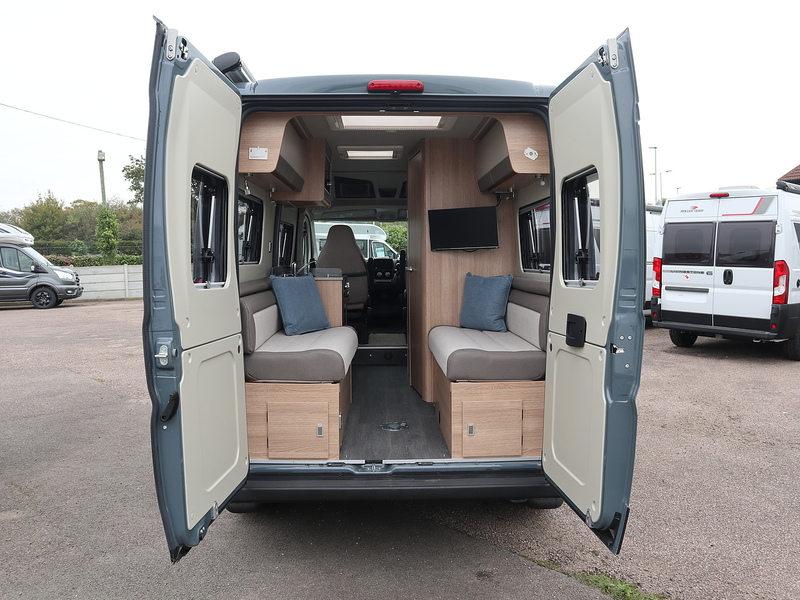 Autotrail V-Line 540 SE 2025 Campervan - Large 5
