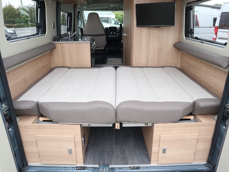 Autotrail V-Line 540 SE 2025 Campervan - Large 7