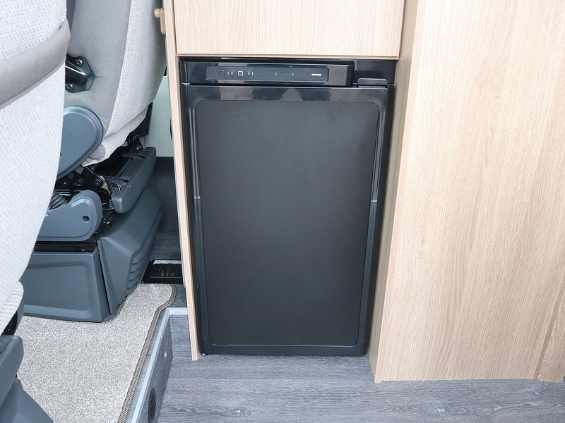 Autotrail V-Line 540 SE 2025 Campervan - Large 12