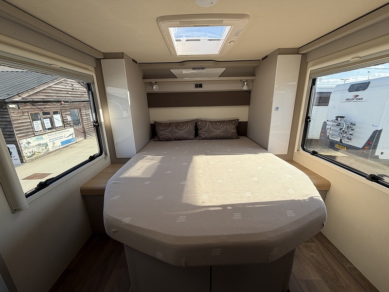 Hymer T Class 695 2022 Motorhome - Large 5