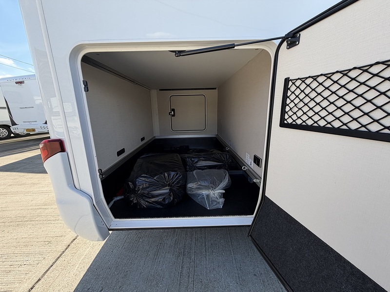 Hymer T Class 695 2022 Motorhome - Large 9