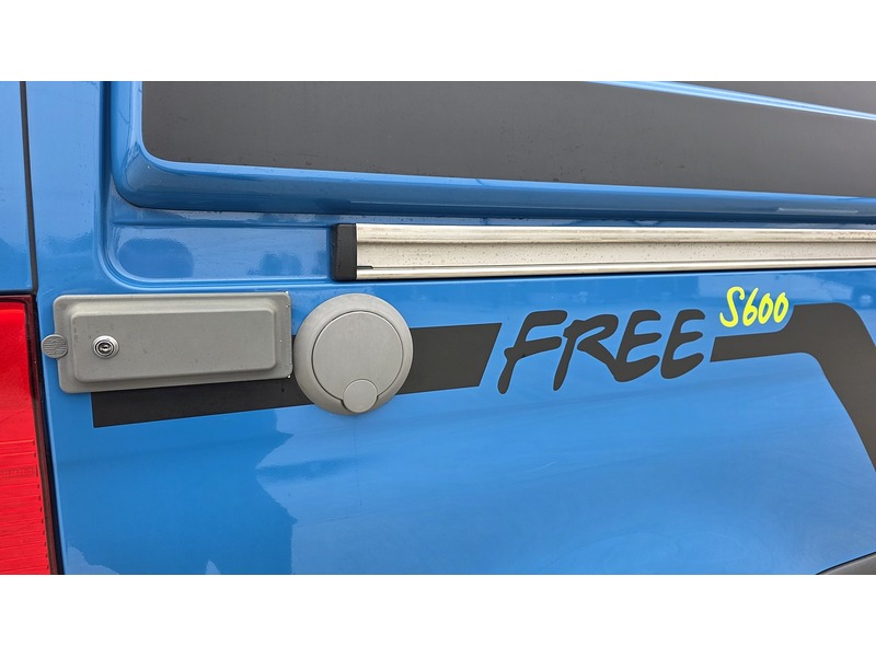 Hymer Free 600 S Blue Evolution 2022 Campervan - Large 5