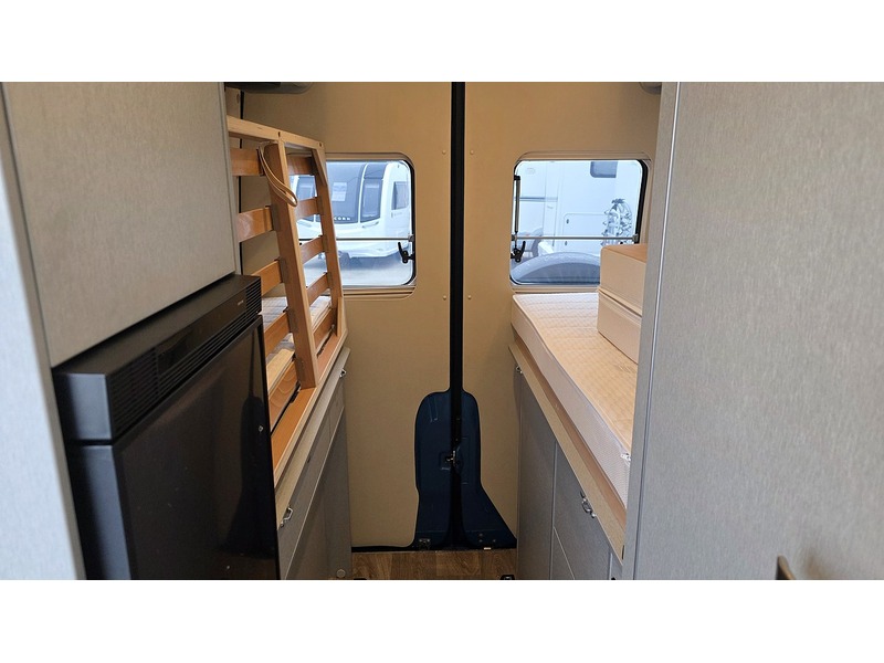 Hymer Free 600 S Blue Evolution 2022 Campervan - Large 13