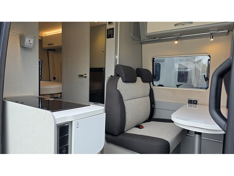 Hymer Free 600 S Blue Evolution 2022 Campervan - Large 19