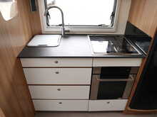 Bailey Autograph 75-4 2017 Motorhome13