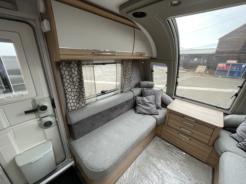 Bailey Alicanto Grande Evora 2024 Caravan - Large 15