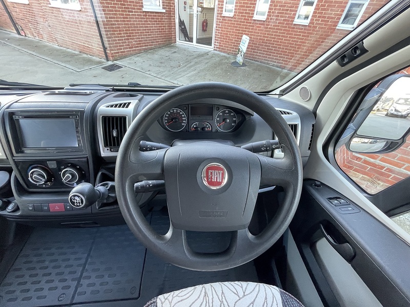 Autotrail Frontier Navajo 2012 Motorhome - Large 6