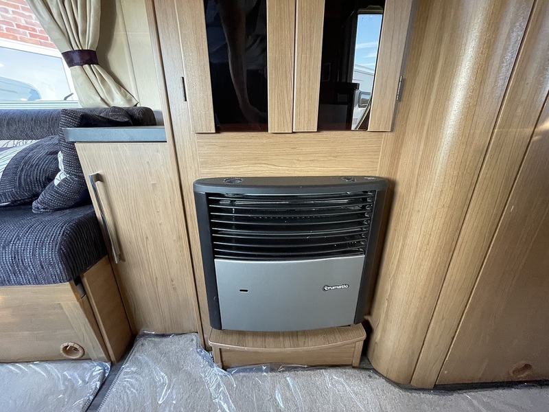 Autotrail Frontier Navajo 2012 Motorhome - Large 21