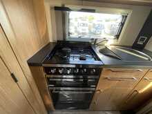 Autotrail Frontier Navajo 2012 Motorhome17