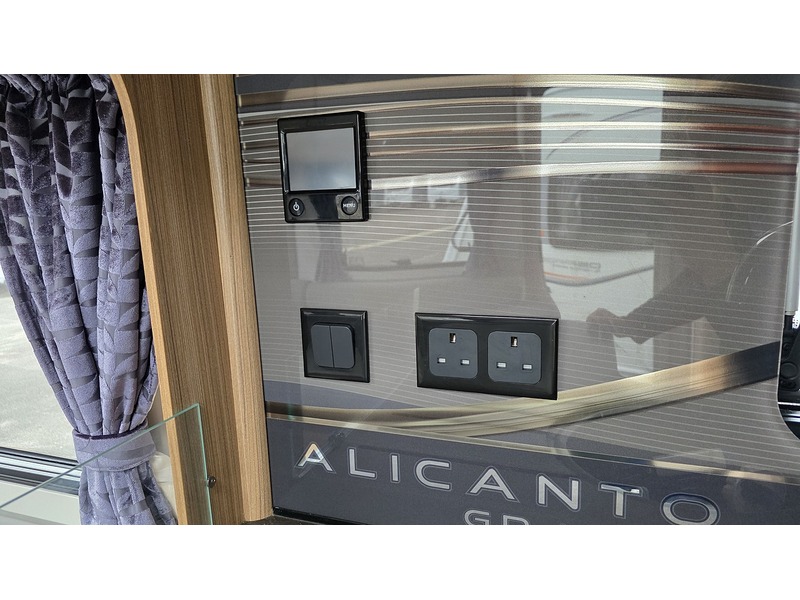 Bailey Alicanto Evora 2023 Caravan - Large 11
