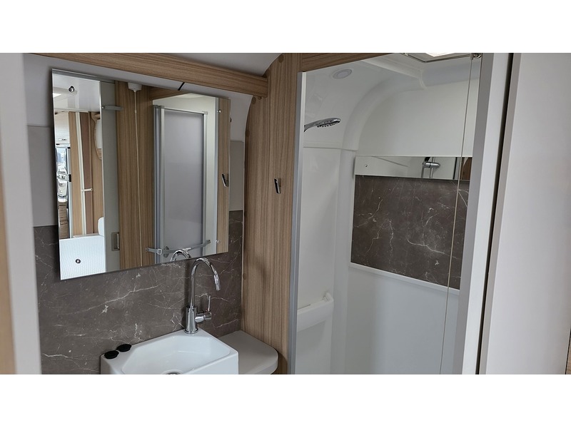 Bailey Alicanto Evora 2023 Caravan - Large 18