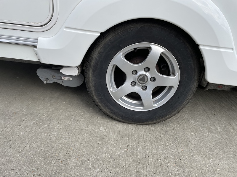 Ace Award Firestar 2008 Caravan - Large 19