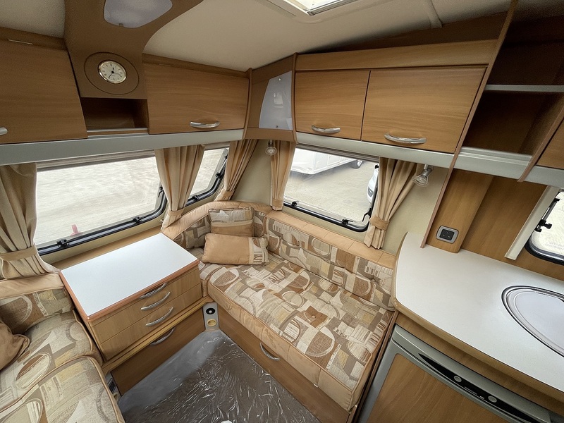 Ace Award Firestar 2008 Caravan - Large 13