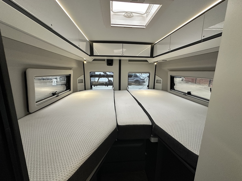 Adria Supreme 640 SLB 2020 Campervan - Large 7