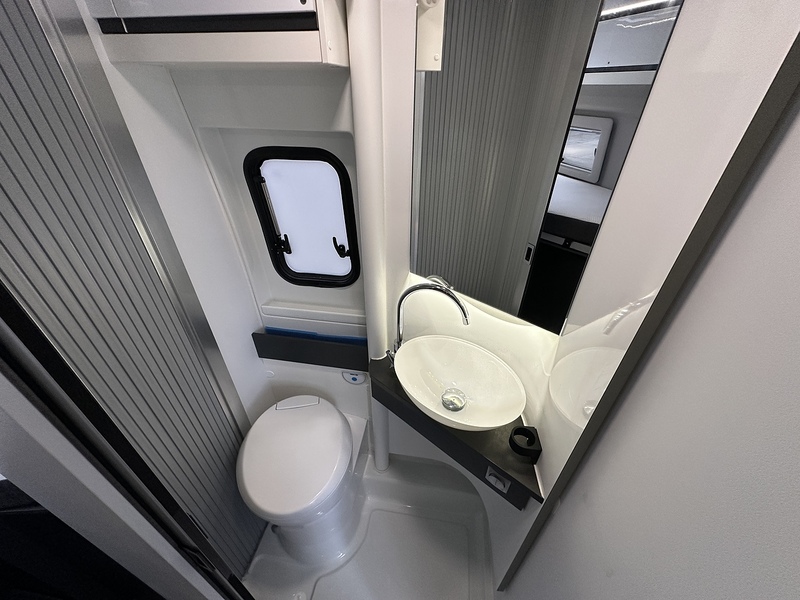 Adria Supreme 640 SLB 2020 Campervan - Large 5