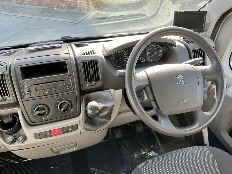 Compass Avantgarde 120 2007 Motorhome - Large 8