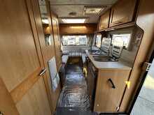 Compass Avantgarde 120 2007 Motorhome2