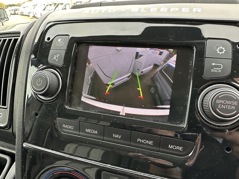 Autosleeper Warwick Duo MQ 2020 Campervan - Large 10