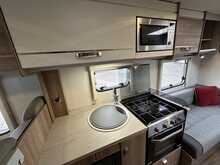 Swift Distinction 644 2016 Motorhome4