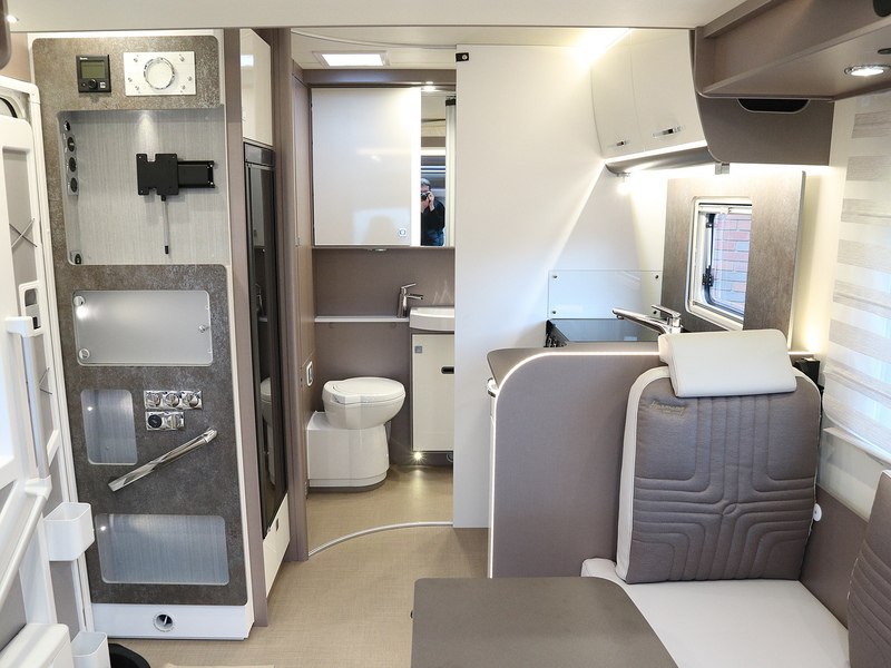 Burstner Lyseo TD Harmony 594  Motorhome - Large 8