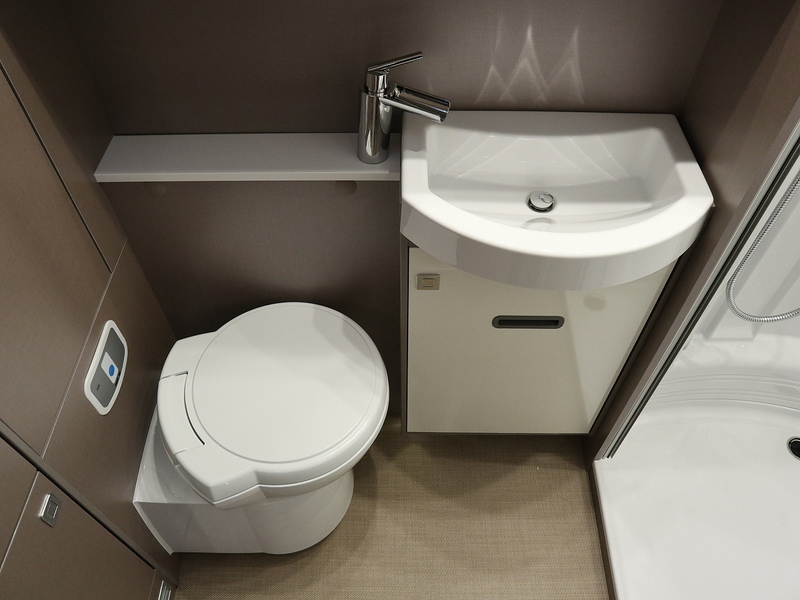 Burstner Lyseo TD Harmony 594  Motorhome - Large 26