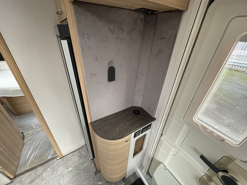 Bailey Alicanto Lisbon 2022 Caravan - Large 18