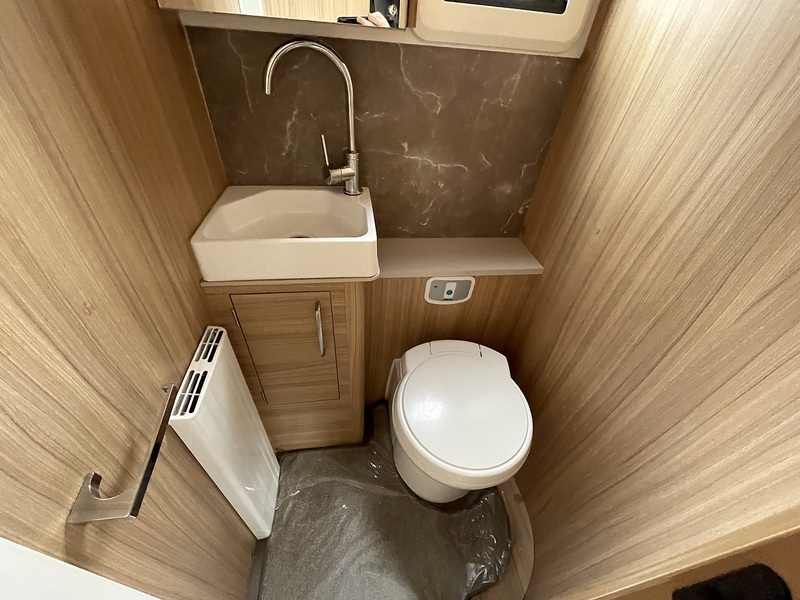 Bailey Alicanto Lisbon 2022 Caravan - Large 11