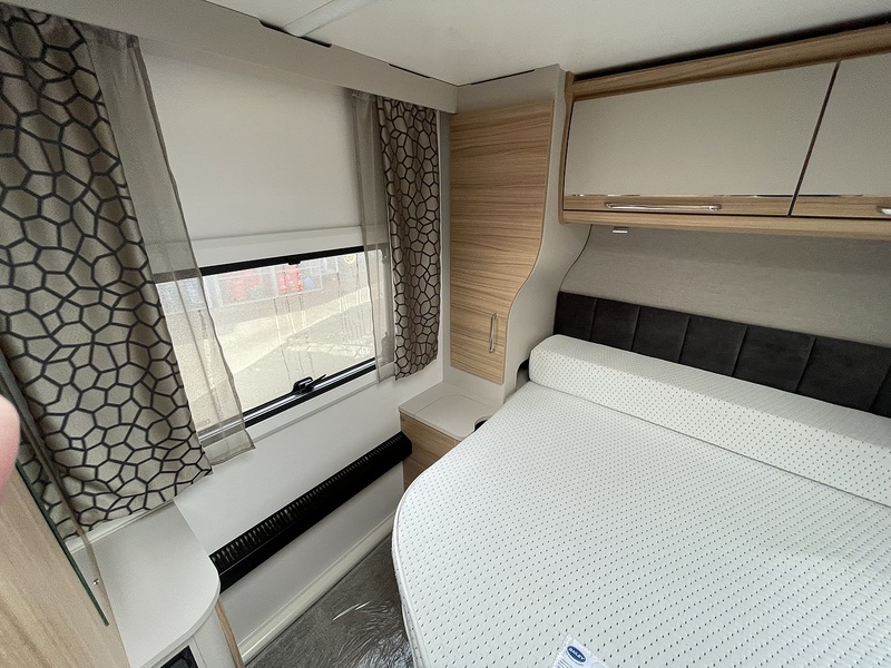 Bailey Alicanto Lisbon 2022 Caravan - Large 15