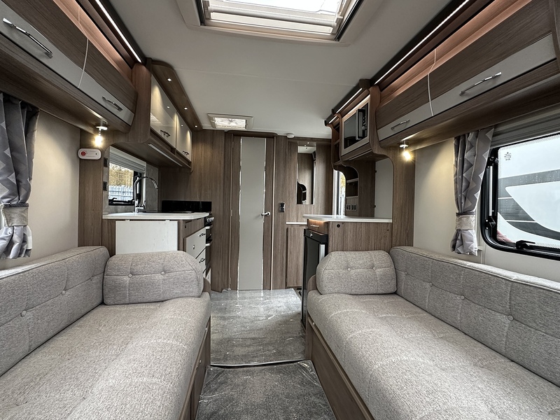 Coachman VIP 460 2023 Caravan - Large 2