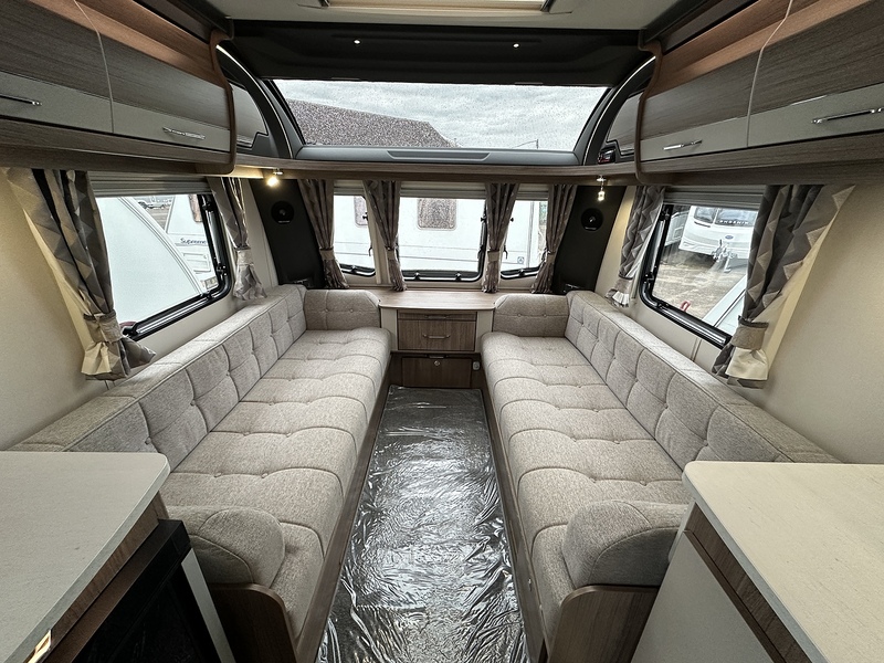 Coachman VIP 460 2023 Caravan - Large 3