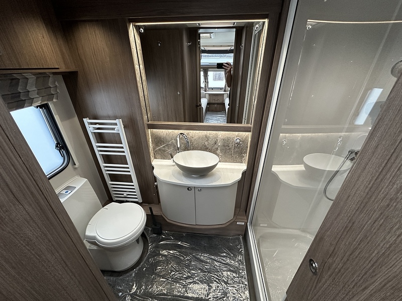 Coachman VIP 460 2023 Caravan - Large 5